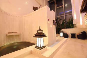 Palace Garden And 5* Beijing